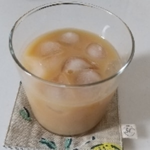 手作りシロップのアイスカフェオレ